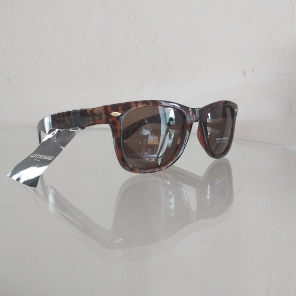 NWT LUCKY BRAND SUNGLASSES EYEWEAR ACCESSORY - Picture 4 of 12
